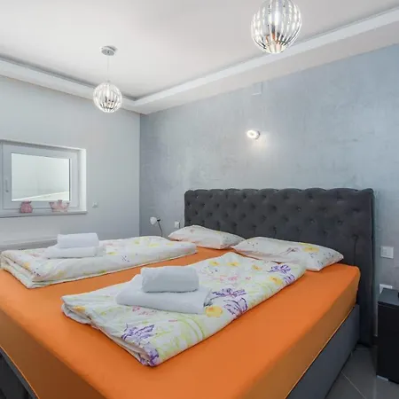 Pensjonat Modern With Shared Pool Near The Sea